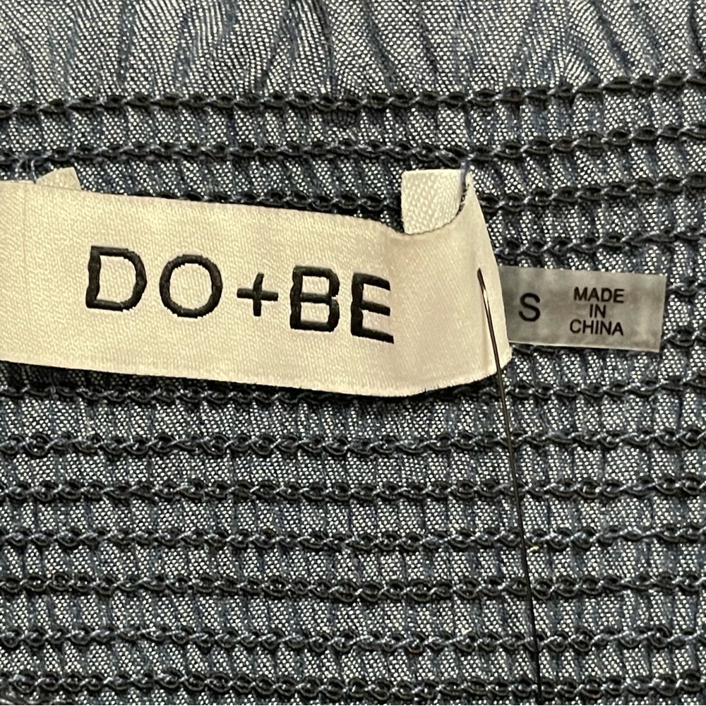 Do+Be Blue Chambray Smocked Mini Dress NWT Size Small - Picture 7 of 13
